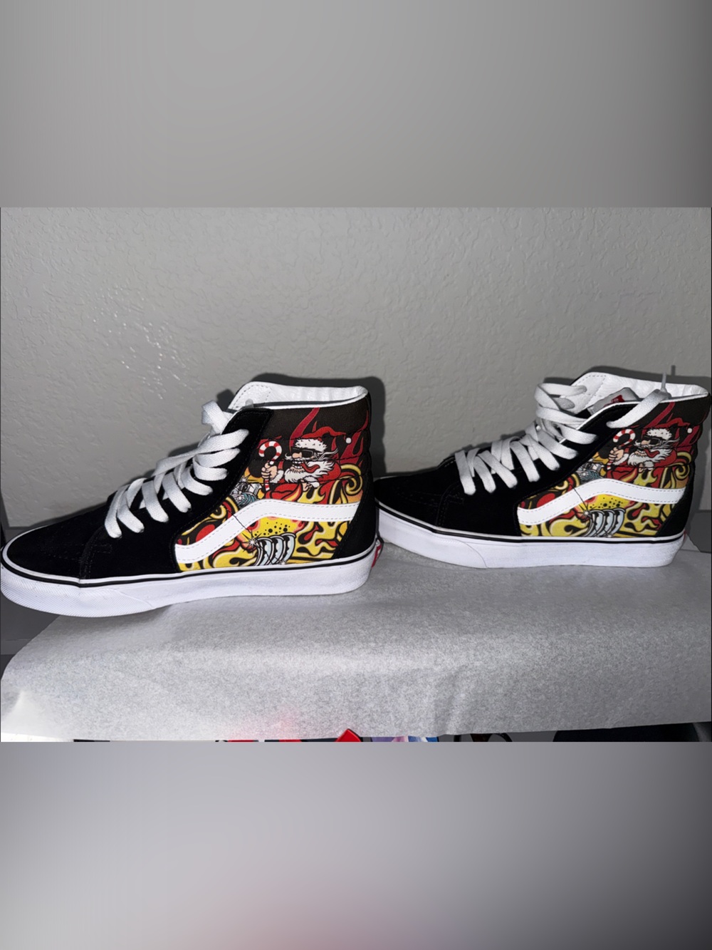 Vans Sk8-Hi Christmas Santa Flames High Top Sneakers Black Women’s 7.5 Men’s 6